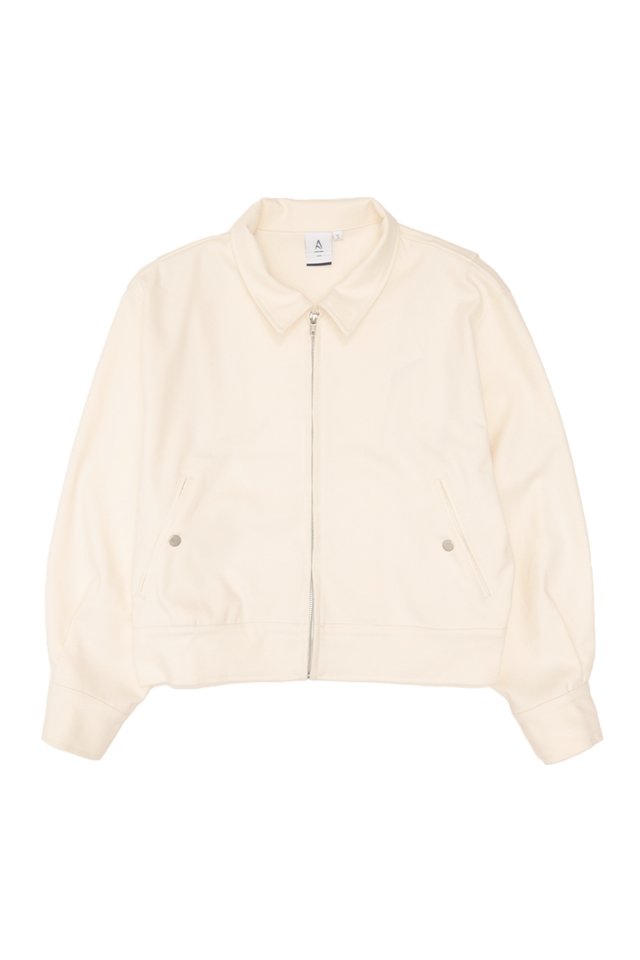 SAUNDER WIDE-FIT CROPPED JACKET IN CREAM