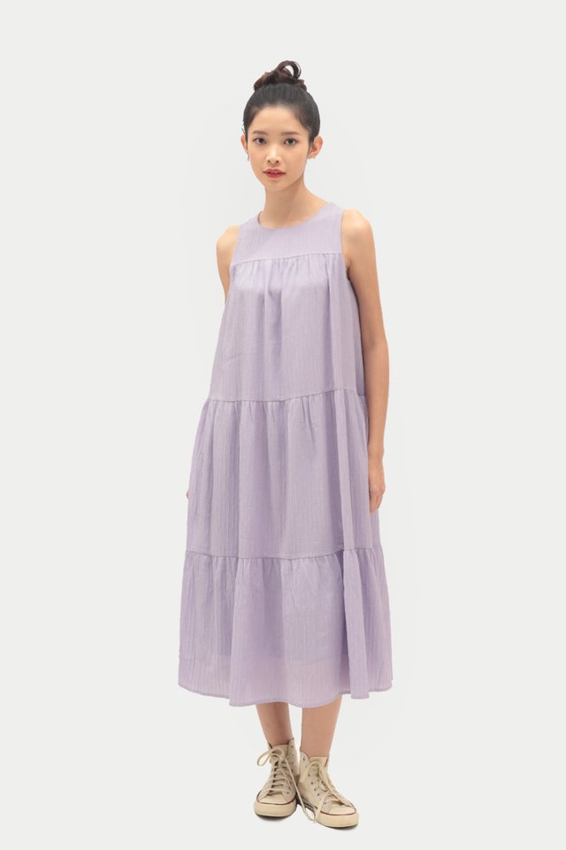 CYRA TEXTURED TIER DRESS IN LILAC
