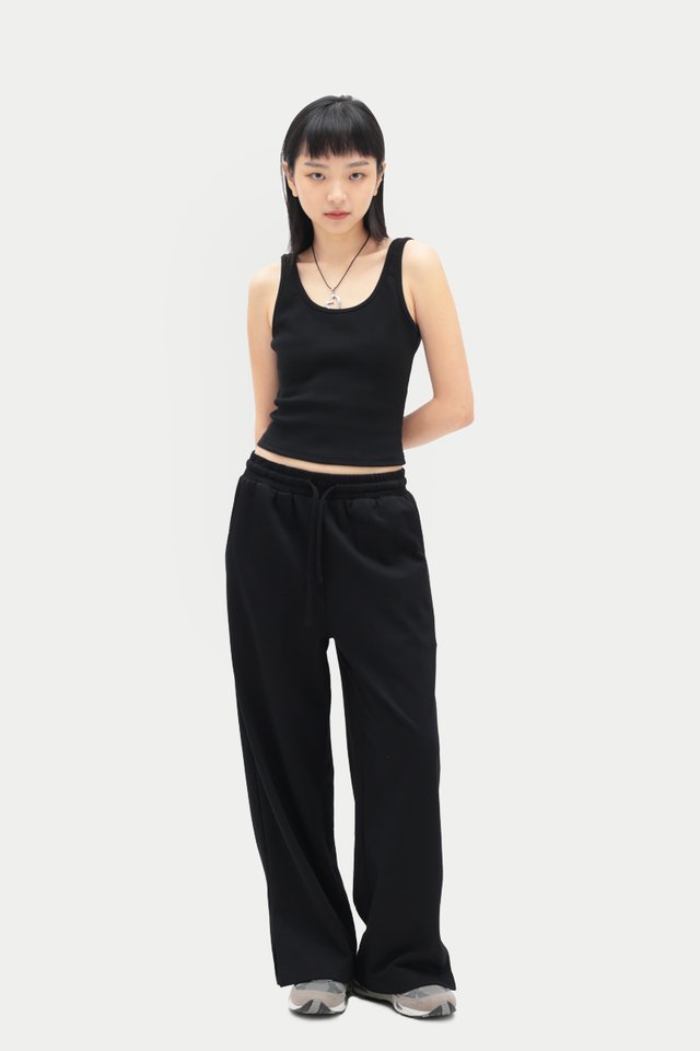 TAEGAN DRAWSTRING PANTS IN BLACK