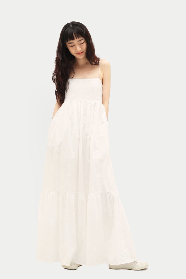 LAVELLE BRODERIE MAXI SWING DRESS IN WHITE