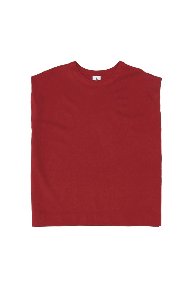 CAINE MUSCLE TEE IN DEEP RED