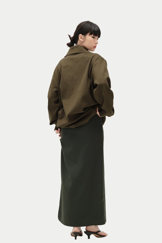 EILISH SIDE RUCHED FITTED SKIRT IN DEEP GREEN