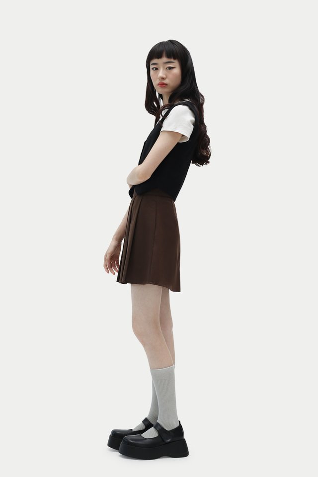 LIBBY PLEATED SKORTS IN ESPRESSO