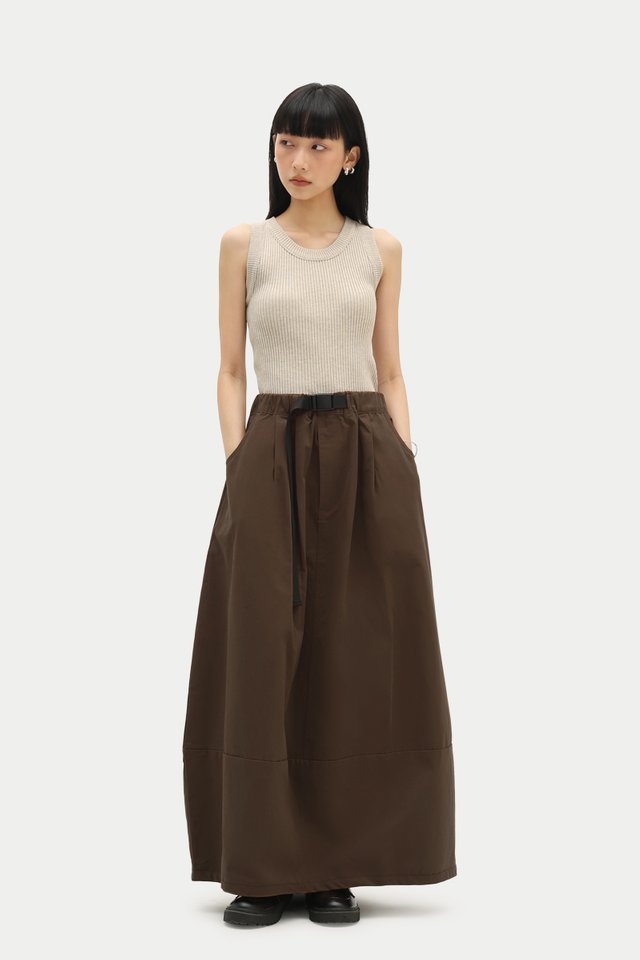 HIROKO TWILL BELTED SKIRT IN BROWN
