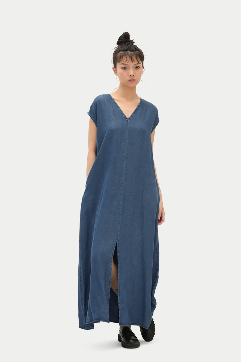 HANNI DENIM KAFTAN DRESS IN MID WASH