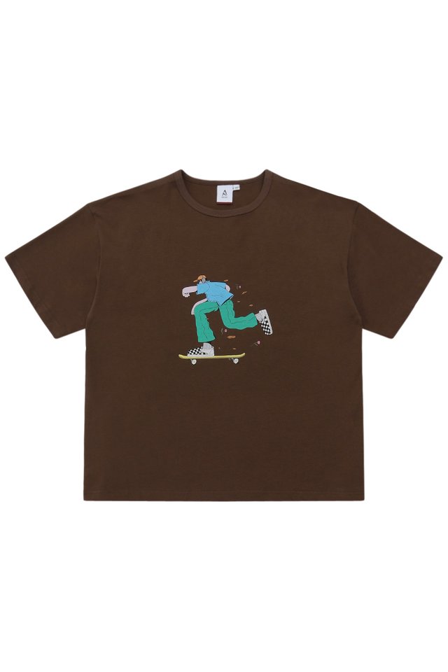 "COMING THROUGH" BOXY-FIT TEE IN WALNUT