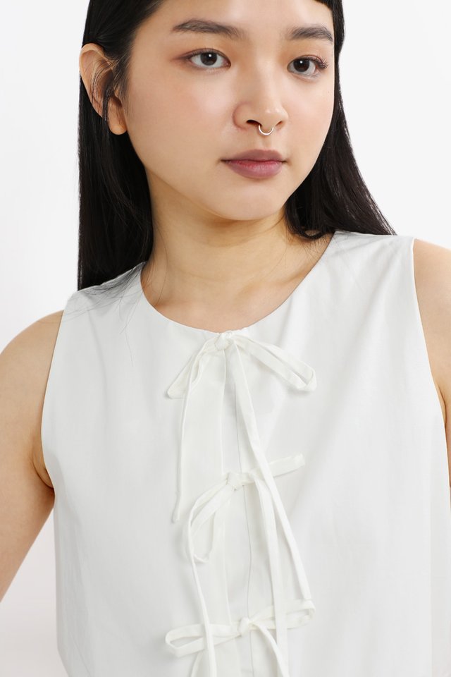 CARRIE RIBBON TIE FRILL TOP IN WHITE