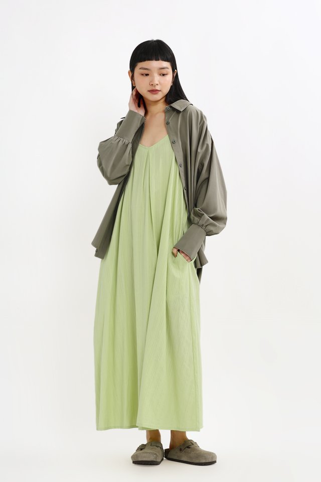JINNI RUCHED OVERSIZED SHIRT IN CONCRETE