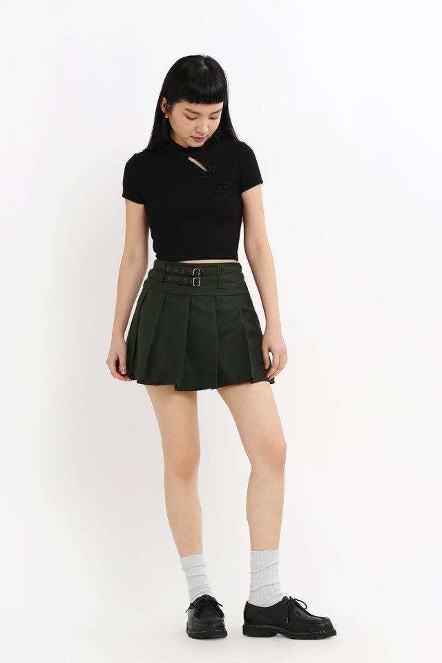 MAEVE BELTED PLEATED SKORTS IN DEEP GREEN