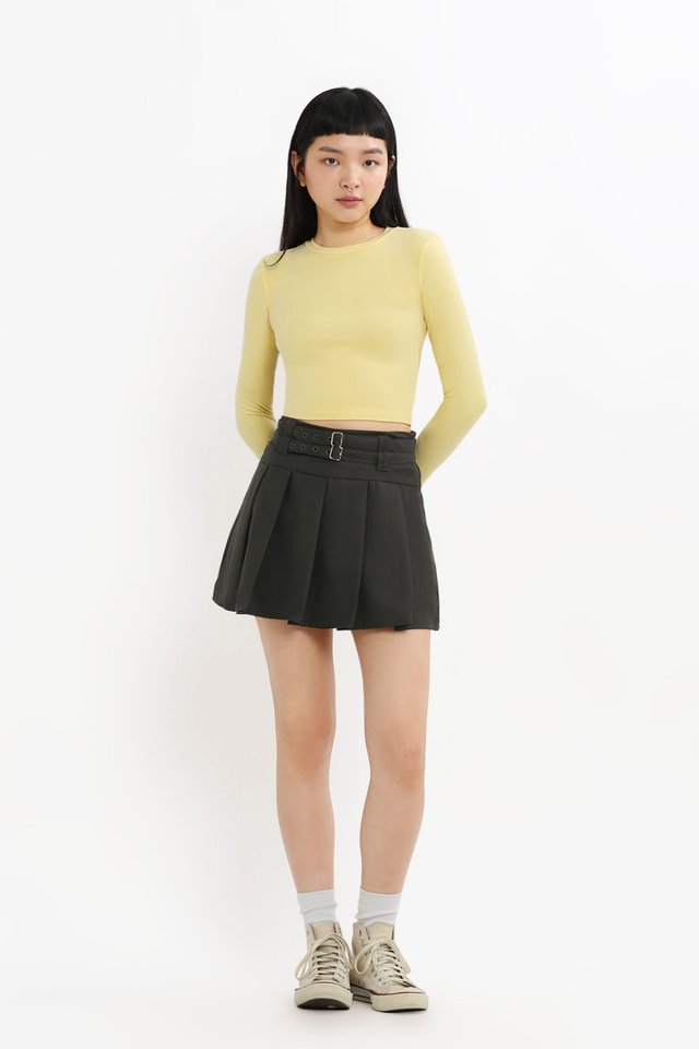 MAEVE BELTED PLEATED SKORTS IN SUIT GREY