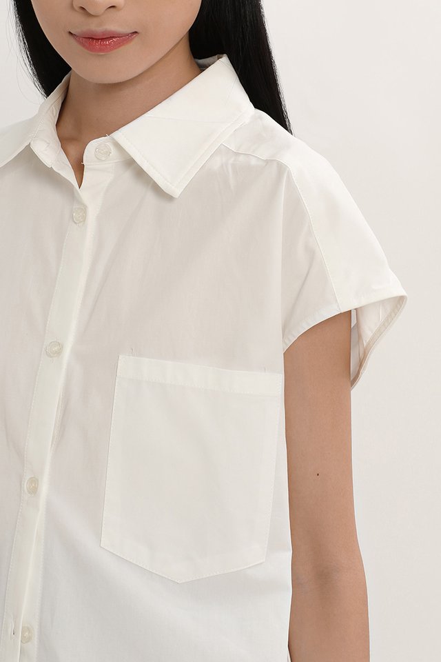 GAIL BOXY BUTTON TOP IN WHITE