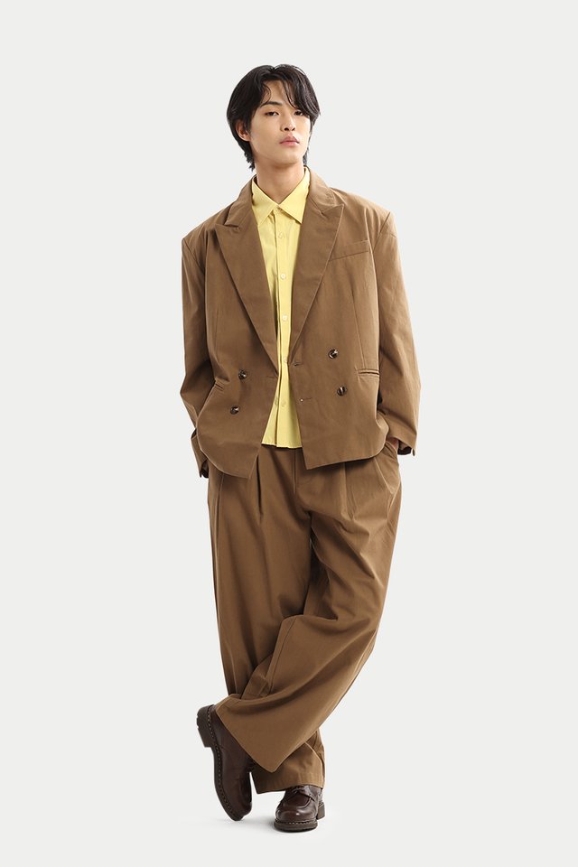 FOSTER ELASTIC WAIST PLEATED TROUSERS IN TAN