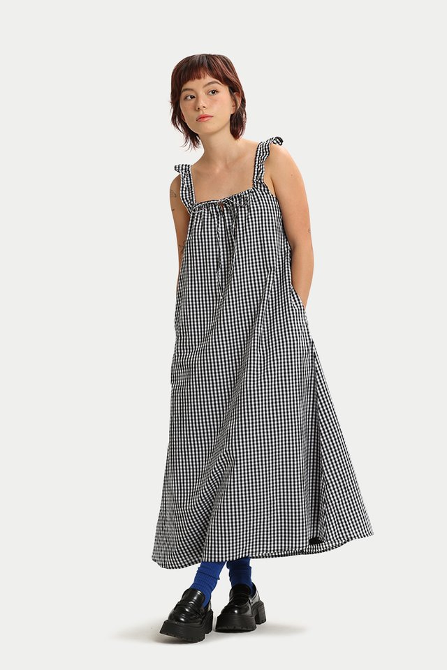 RYLIE CHECKERED FRILL DRESS IN BLACK/WHITE