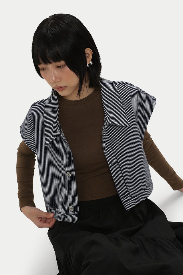 RENNA CONVERTIBLE HICKORY STRIPE VEST IN NAVY