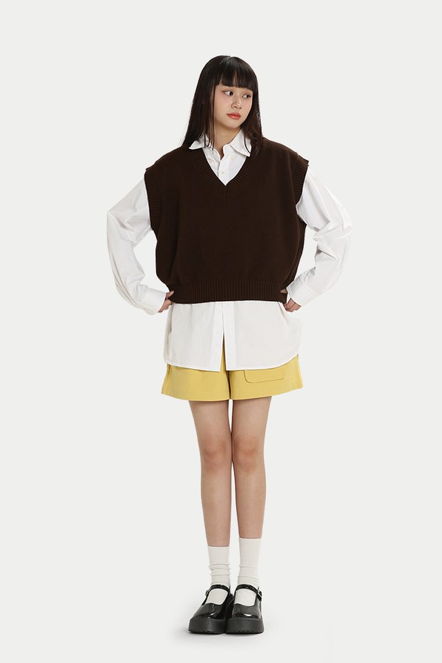 MARCIA BOXY V NECK KNIT TOP IN TEDDY