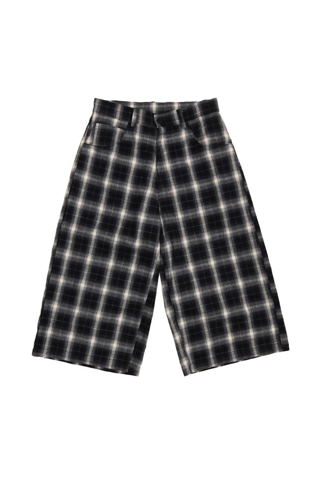 TOMO CHECKED MIDI SHORTS IN NAVY