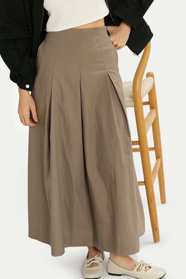 ADELLE INVERTED PLEAT MIDI SKIRT IN SAND