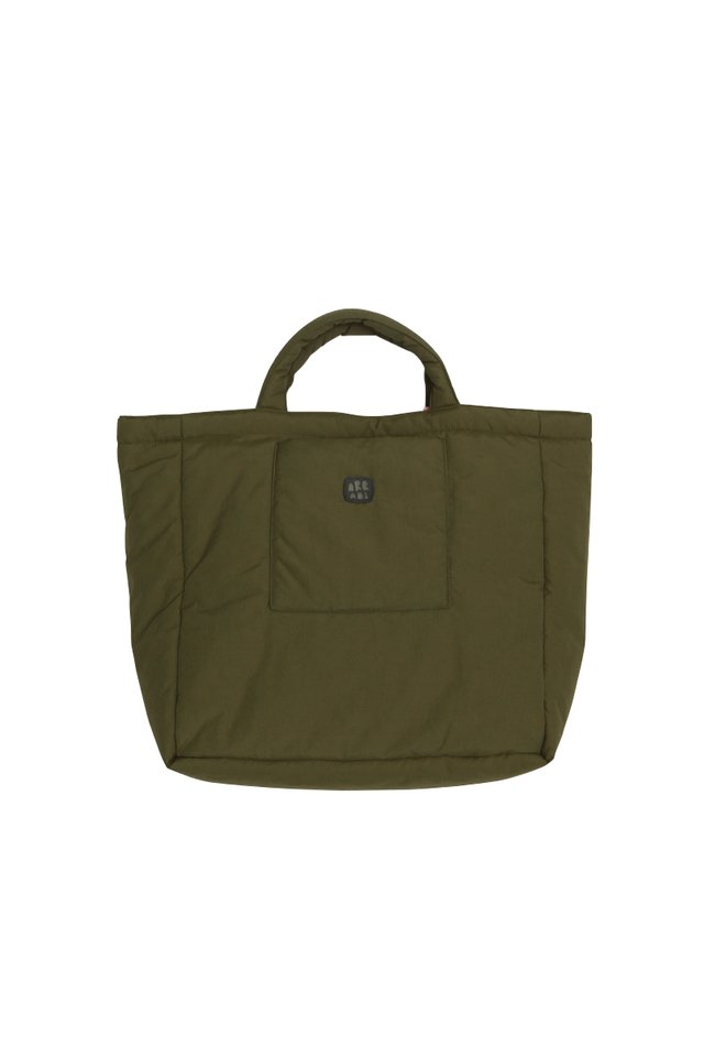 ARCADE REVERSIBLE PILLOW TOTE IN AVOCADO/SMOOTHIE