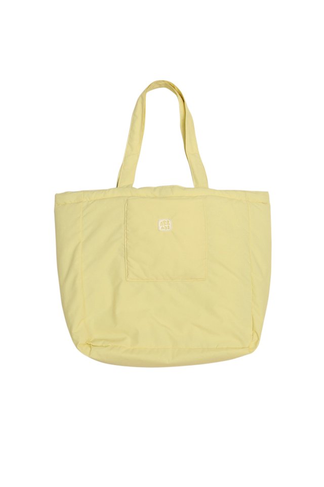 ARCADE REVERSIBLE PILLOW TOTE IN CLOUD/BUTTER