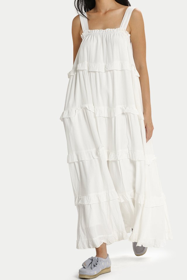 BELVA FRILL MAXI DRESS IN WHITE