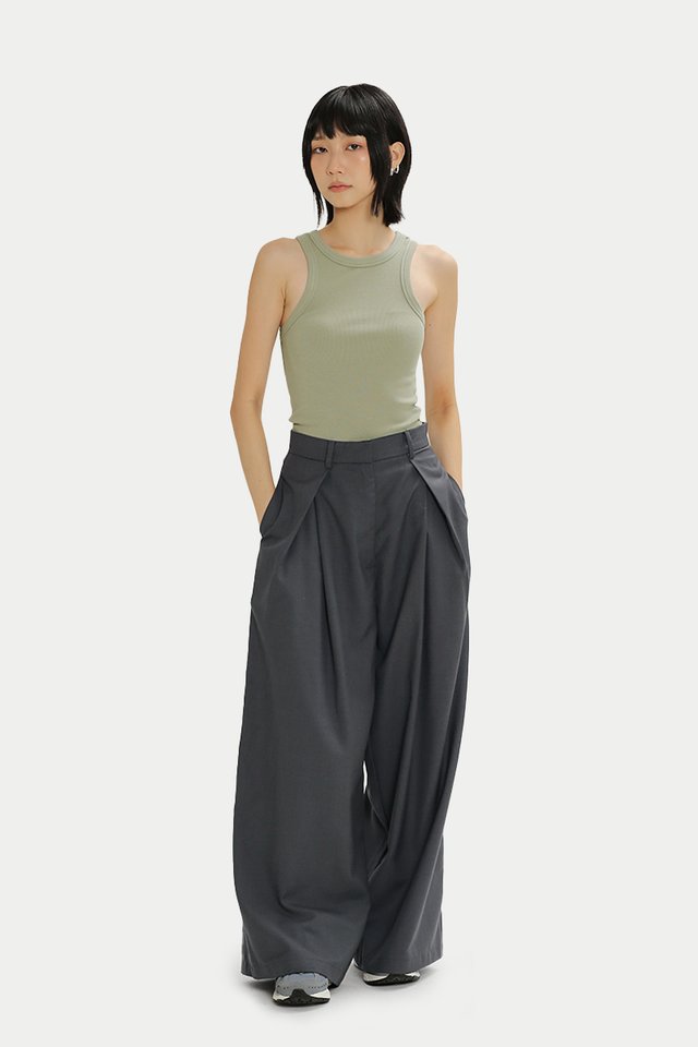LYLE SUIT CROSS PLEATED PANTS IN PEBBLE