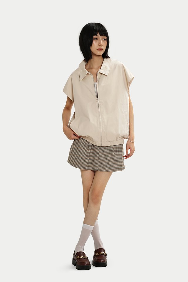 JAYLA HOUNDSTOOTH PLEAT SKORTS IN TOFFEE