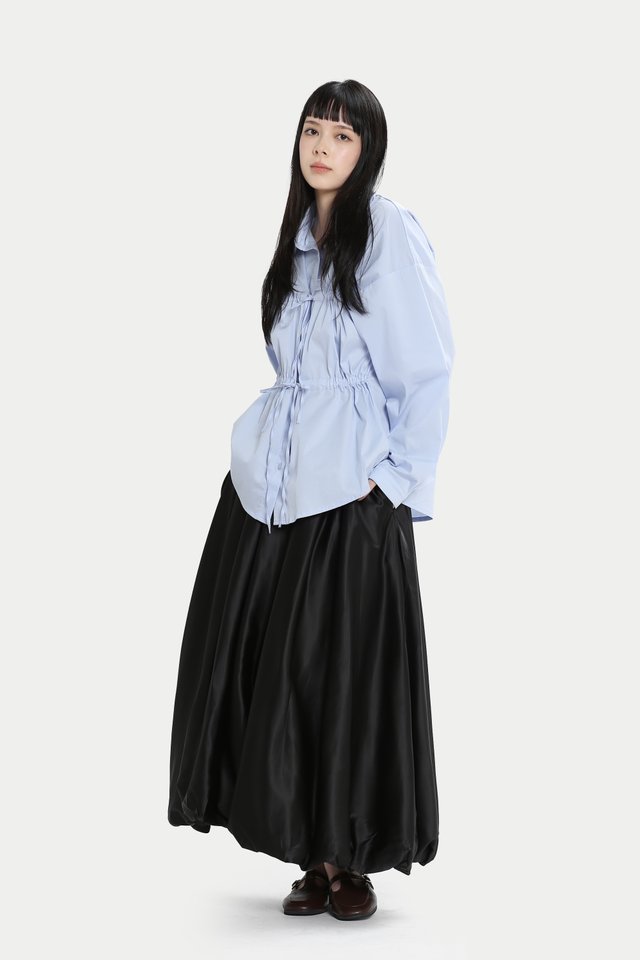 GYSELE SATIN CLOUD SKIRT IN BLACK