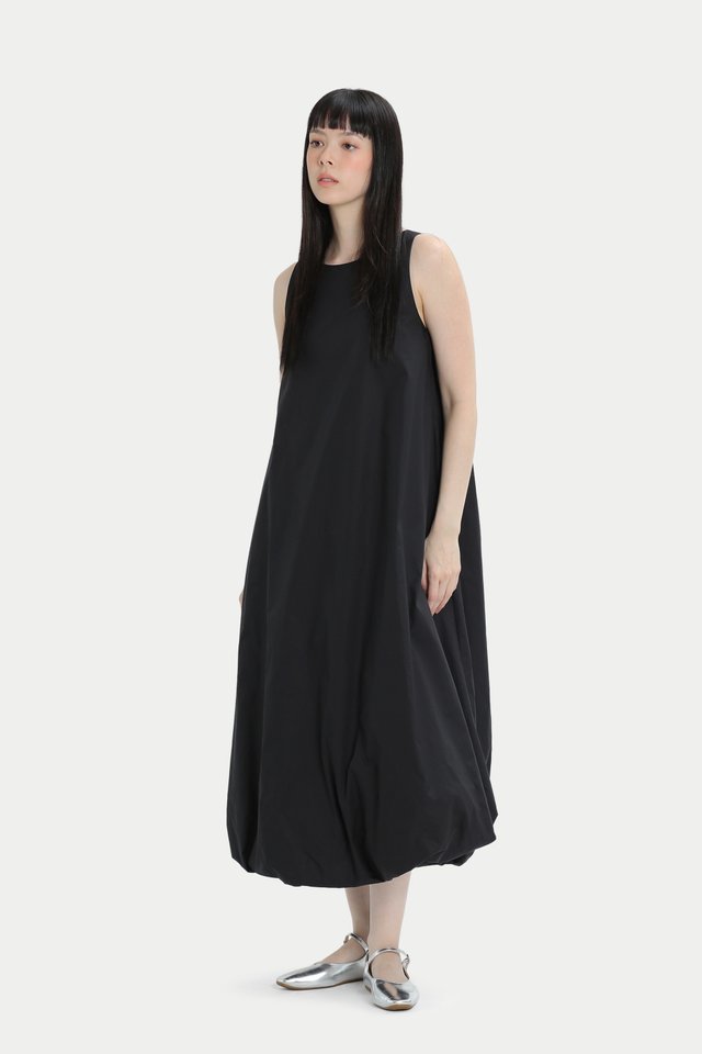MINORI CLOUD MIDI DRESS IN BLACK