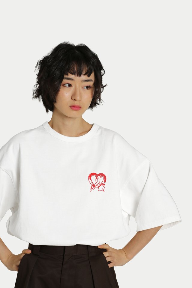 "SSSNACKTIME" OVERSIZED TEE IN WHITE