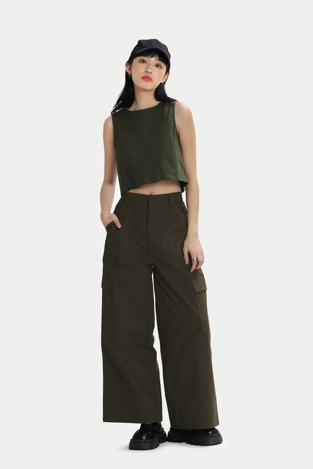 EASTON PANELLED CARGO PANTS IN HUNTER