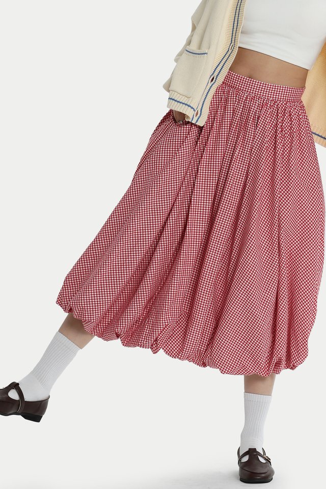EMMIE CHECKERED CLOUD SKIRT IN WHITE/RED