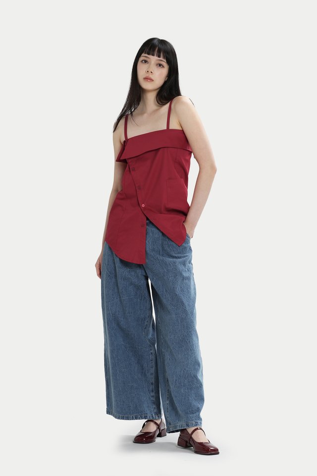 KORIE PLEATED WIDE LEG JEANS IN MID WASH