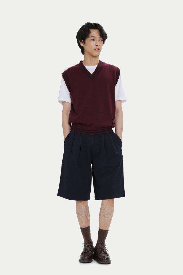 LYON KNITTED VEST IN BURGUNDY