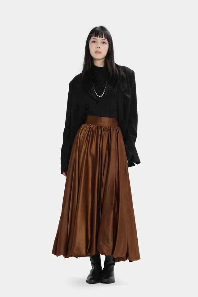 GYSELE SATIN CLOUD SKIRT IN BRUNETTE