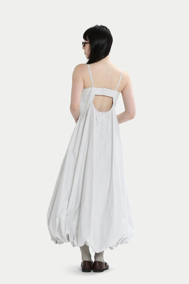 RAINE BACK KEYHOLE CLOUD DRESS IN LIGHT GREY