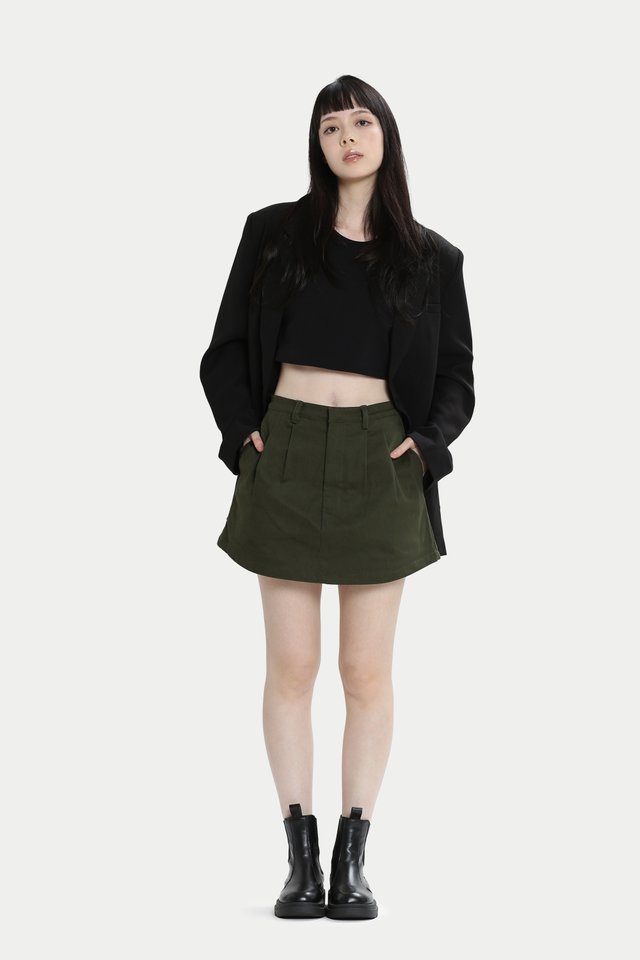 TYLA TWILL SKORTS IN MOSS