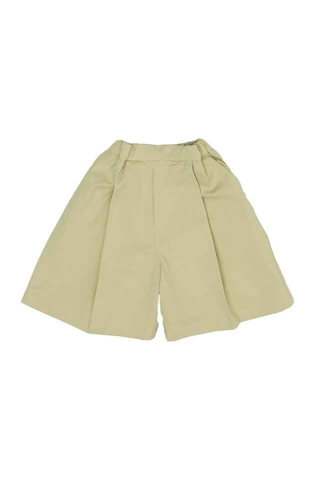 SPIKE MINI PLEATED SHORTS IN SAND