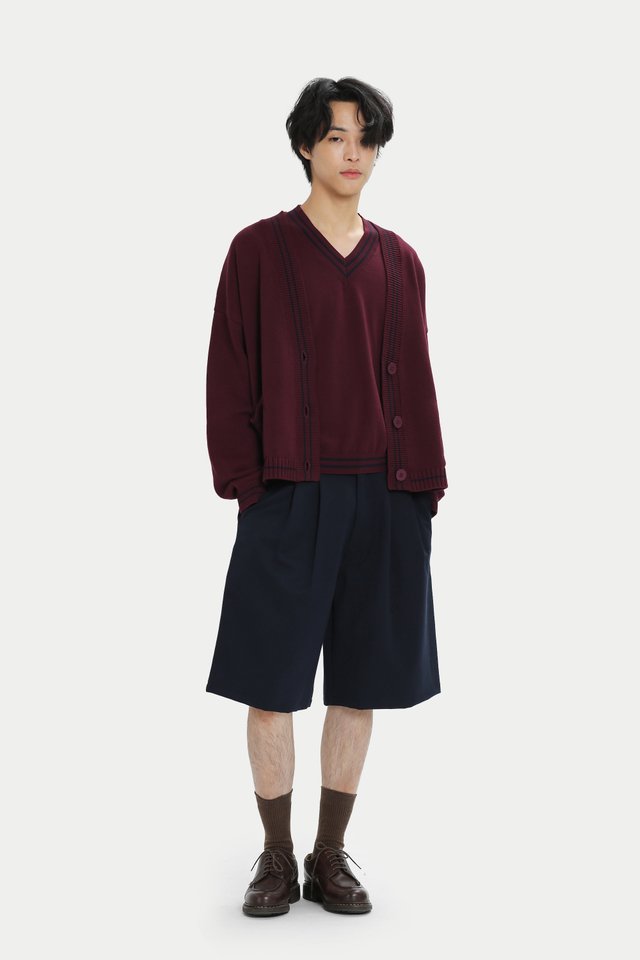 WARREN ELASTIC WAIST PLEATED SHORTS IN NAVY