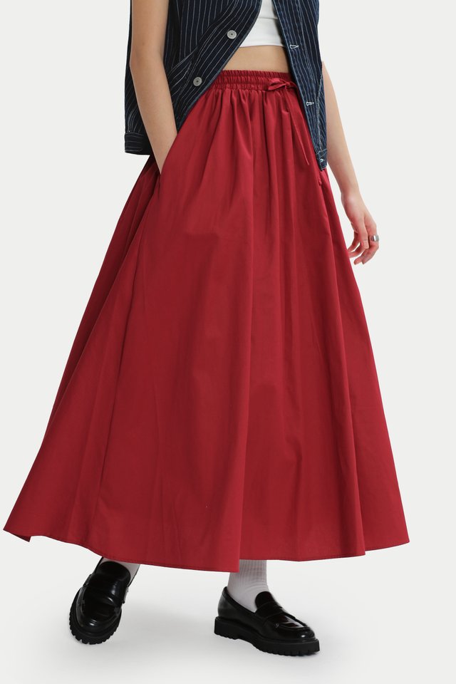 RHEA DRAWSTRING MIDI SKIRT IN POPPY RED