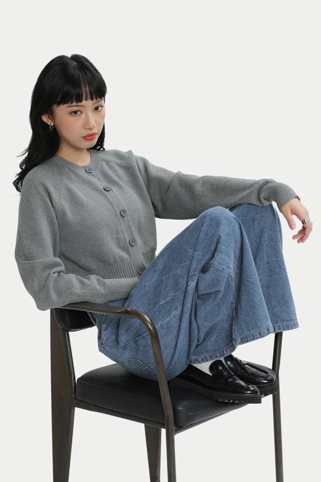 DAHLIA RAGLAN KNIT CARDIGAN IN HEATHER