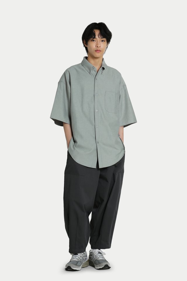 DAVIS OVERSIZED OXFORD SHIRT IN OLIVE