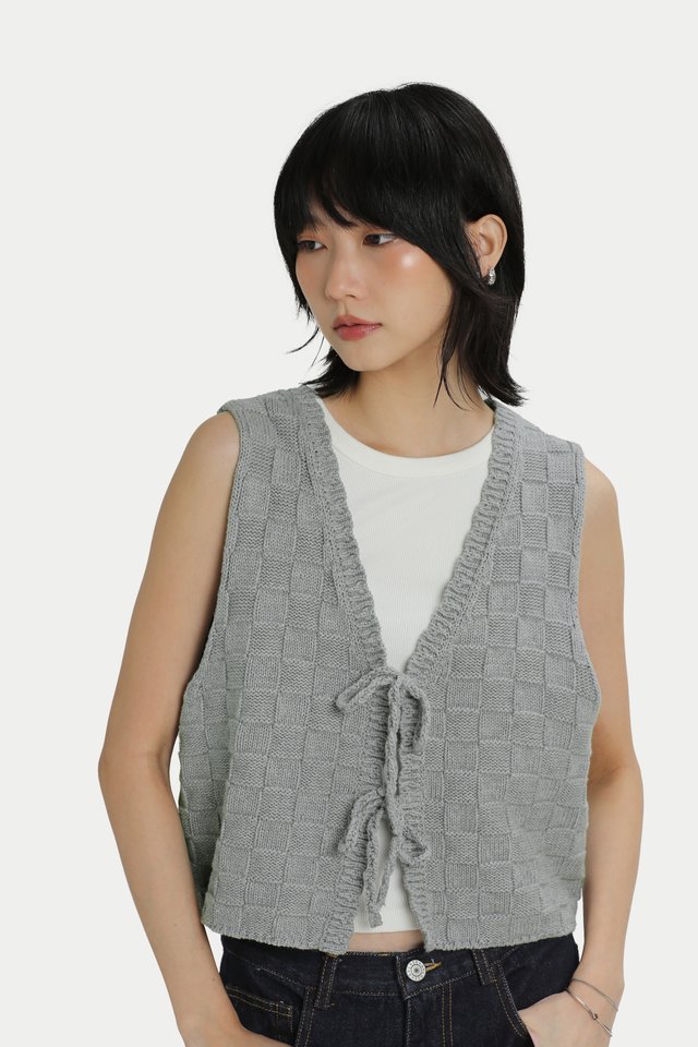 ASTOR CHECKERED KNIT TIE VEST IN LIGHT HEATHER