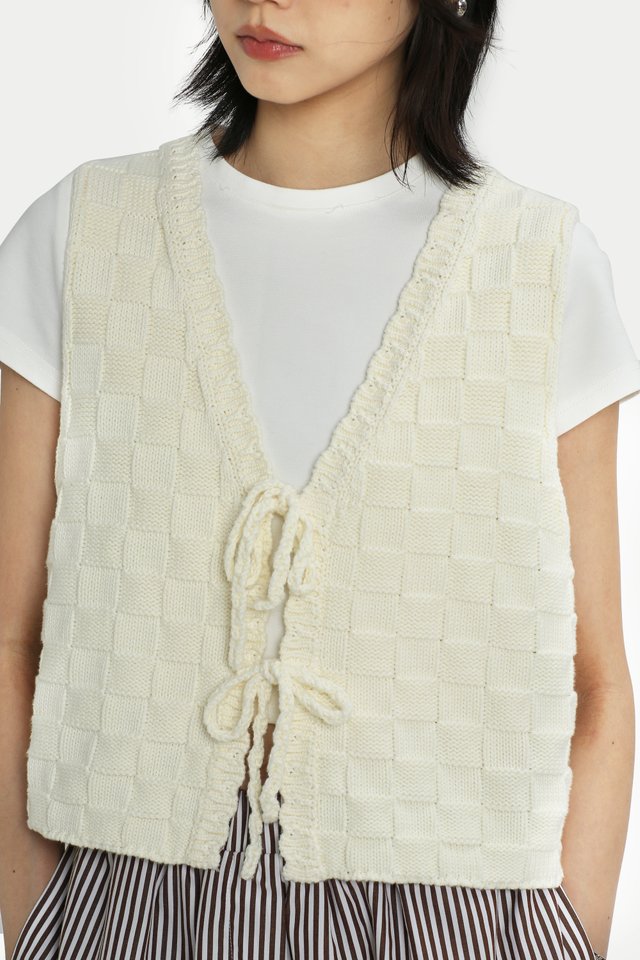 ASTOR CHECKERED KNIT TIE VEST IN WHIPPED CREAM