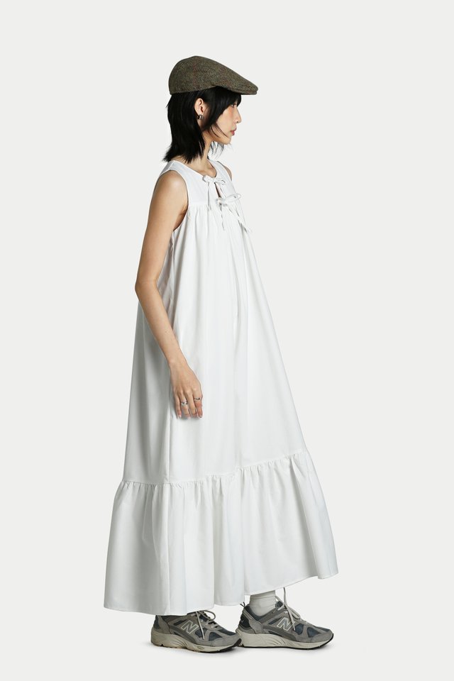 CALIE DOUBLE TIE TIERED DRESS IN WHITE