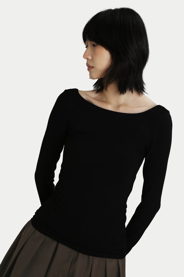 DIONE LONG LINE U-BACK TOP IN BLACK