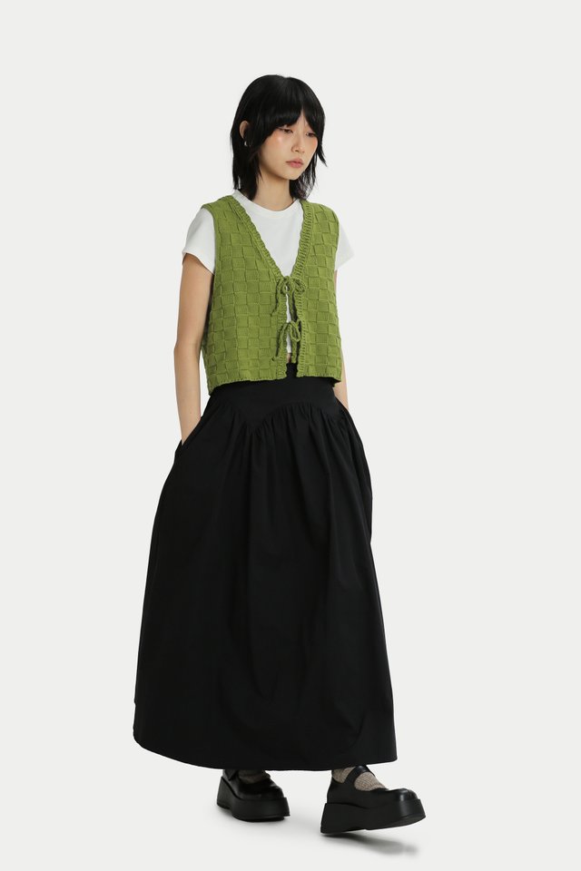 JASMINE YOKE MIDI SKIRT IN BLACK