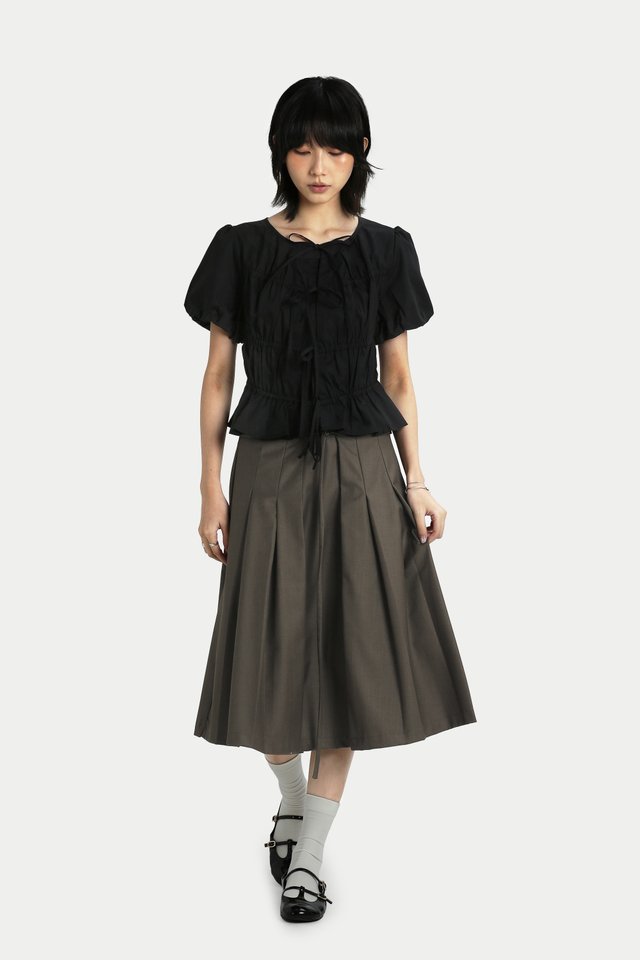 TESSIE PUFF SLEEVE TIE TOP IN BLACK
