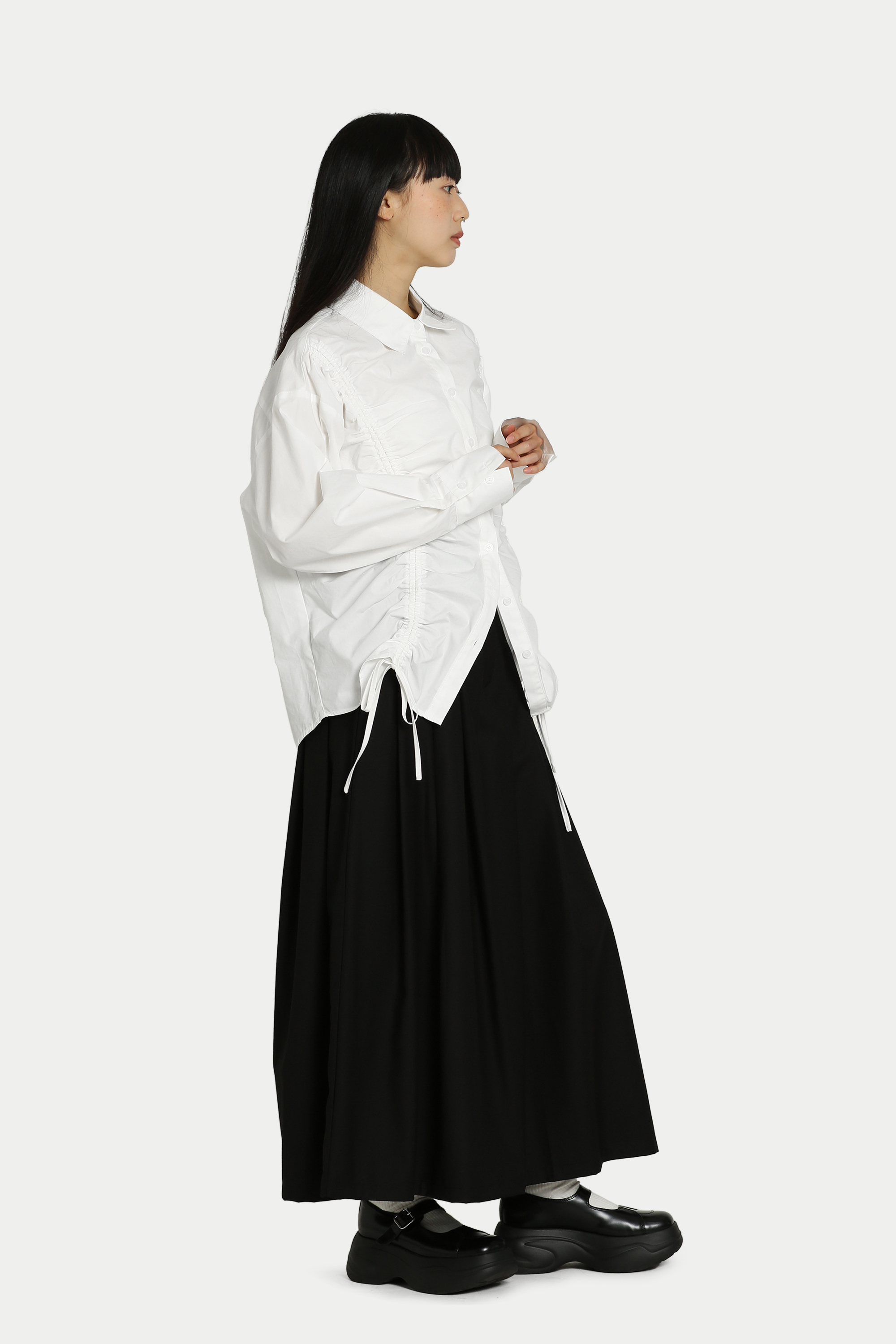 IZUMI PLEATED HAKAMA PANTS IN BLACK
