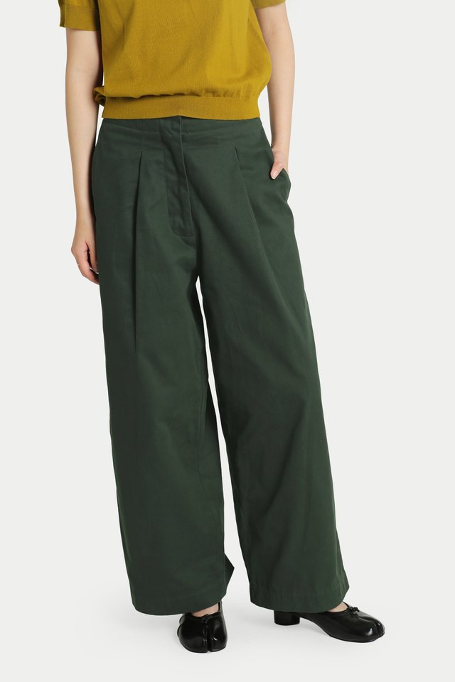 THEODORE TAILORED CROPPED TROUSERS IN VARSITY GREEN