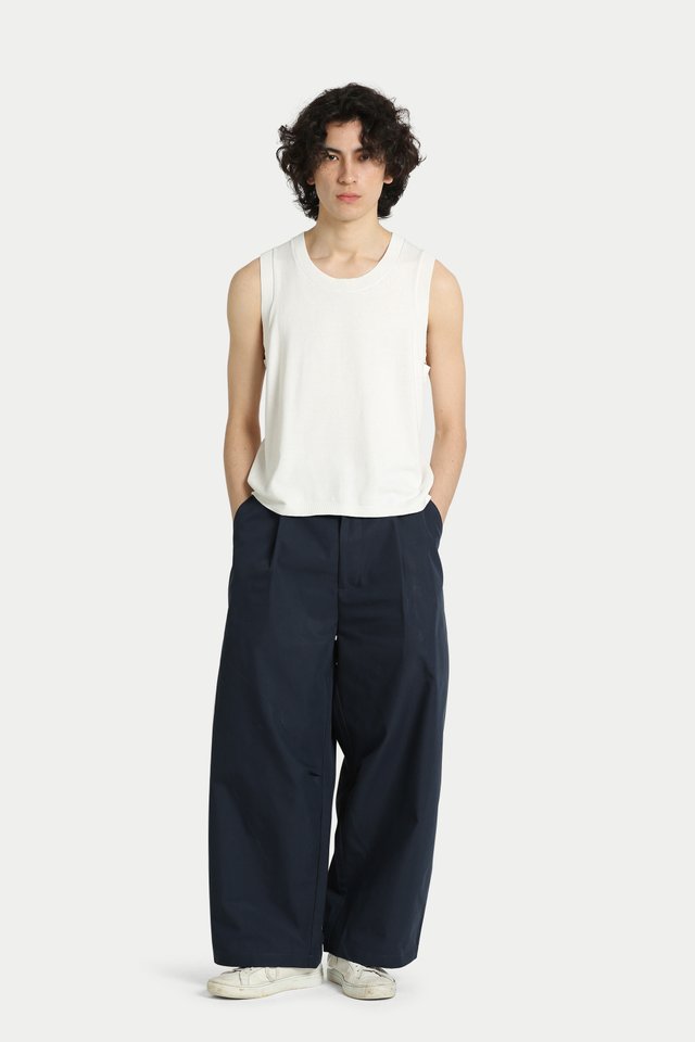 DANTE CURVE TROUSERS IN NAVY